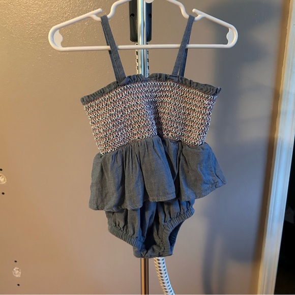 Old Navy Denim Bubble with Red Stitching-Baby girls 12-18m - Picture 3 of 3